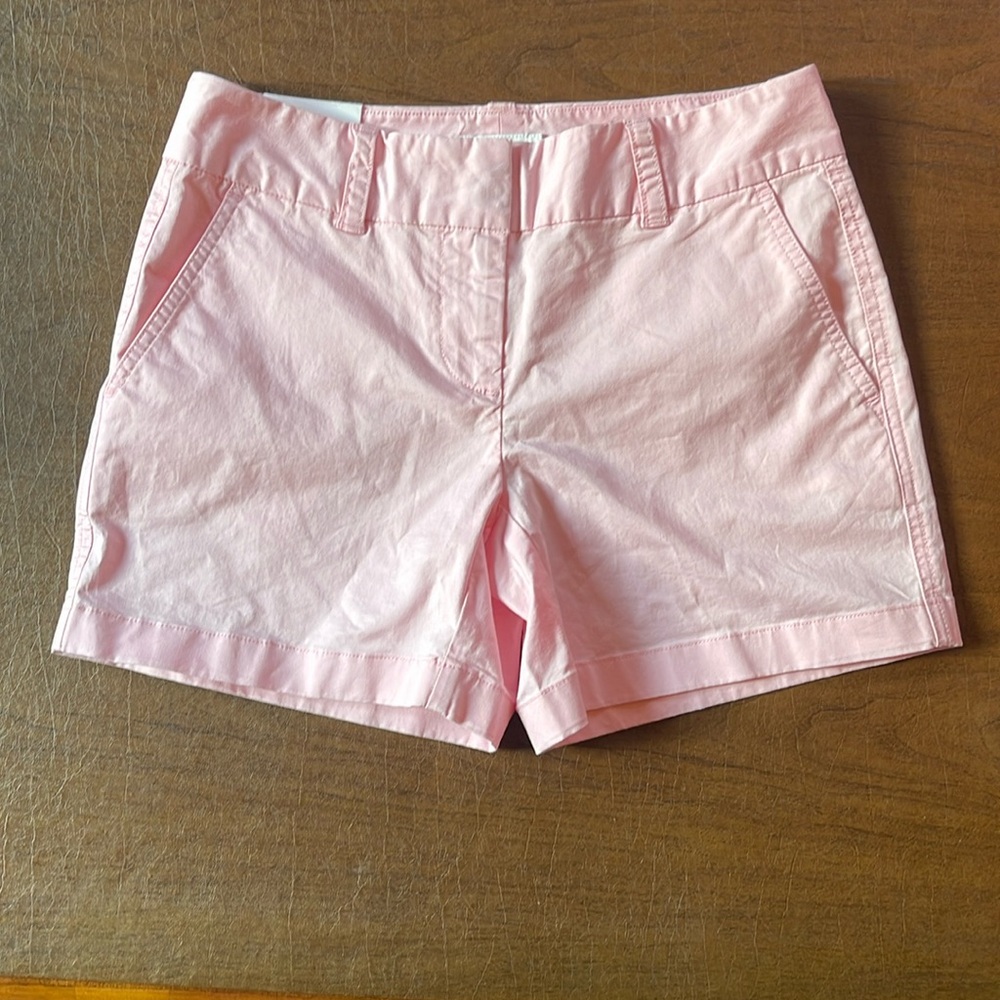 Vineyard Vines women’s shorts